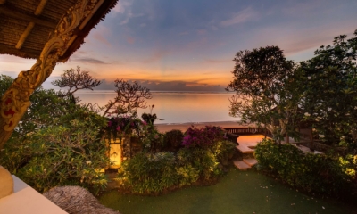 Beachfront - Villa Batujimbar - Sanur, Bali