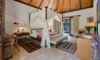 Bedroom with Four Poster Bed - Villa Batujimbar - Sanur, Bali