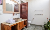 En-Suite Bathroom - Villa Bewa - Seminyak, Bali