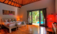 Bedroom with Wooden Floor - Villa Bisi - Seminyak, Bali