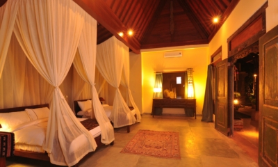 Spacious Bedroom with Twin Beds - Villa Bodhi - Ubud, Bali