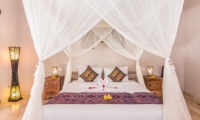 Bedroom with Table Lamps - Villa Can Barca - Seminyak, Bali