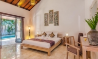 Bedroom with Study Table - Villa Can Barca - Seminyak, Bali