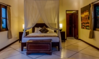 Bedroom with Mosquito Net - Villa Cemara - Seminyak, Bali