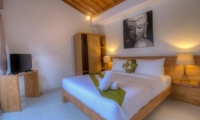 Bedroom with Table Lamps - Villa Denoya - Seminyak, Bali