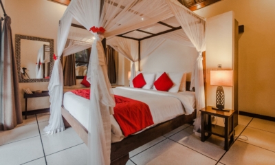Bedroom with Table Lamps - Villa Gembira - Seminyak, Bali