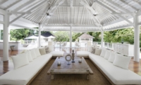 Living Area with Wooden Floor - Villa Hermosa - Seminyak, Bali