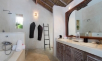 His and Hers Bathroom with Mirror - Villa Inti - Canggu, Bali