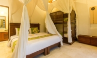 Bedroom with Bunk Beds - Villa Jaclan - Seminyak, Bali