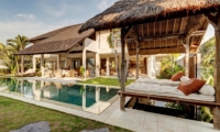 Pool Bale - Villa Kadek - Seminyak, Bali