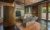 En-Suite Bathroom with Bathtub - Villa Kamaniiya - Ubud, Bali