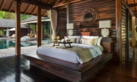 Bedroom with Wooden Floor - Villa Kamaniiya - Ubud, Bali