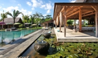 Pool Side - Villa Kayu - Umalas, Bali