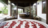 Romantic Bathtub Set Up - Villa Kubu - Seminyak, Bali
