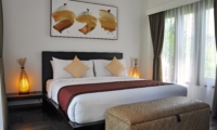 Bedroom with Table Lamps - Villa La Sirena - Seminyak, Bali