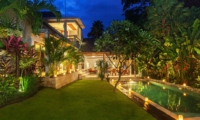 Gardens and Pool at Night - Villa Liang - Batubelig, Bali