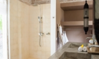 Bathroom with Shower - Villa Mannao Estate - Kerobokan, Bali