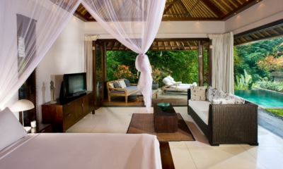 Bedroom with Seating Area - Villa Maya Retreat - Tabanan, Bali