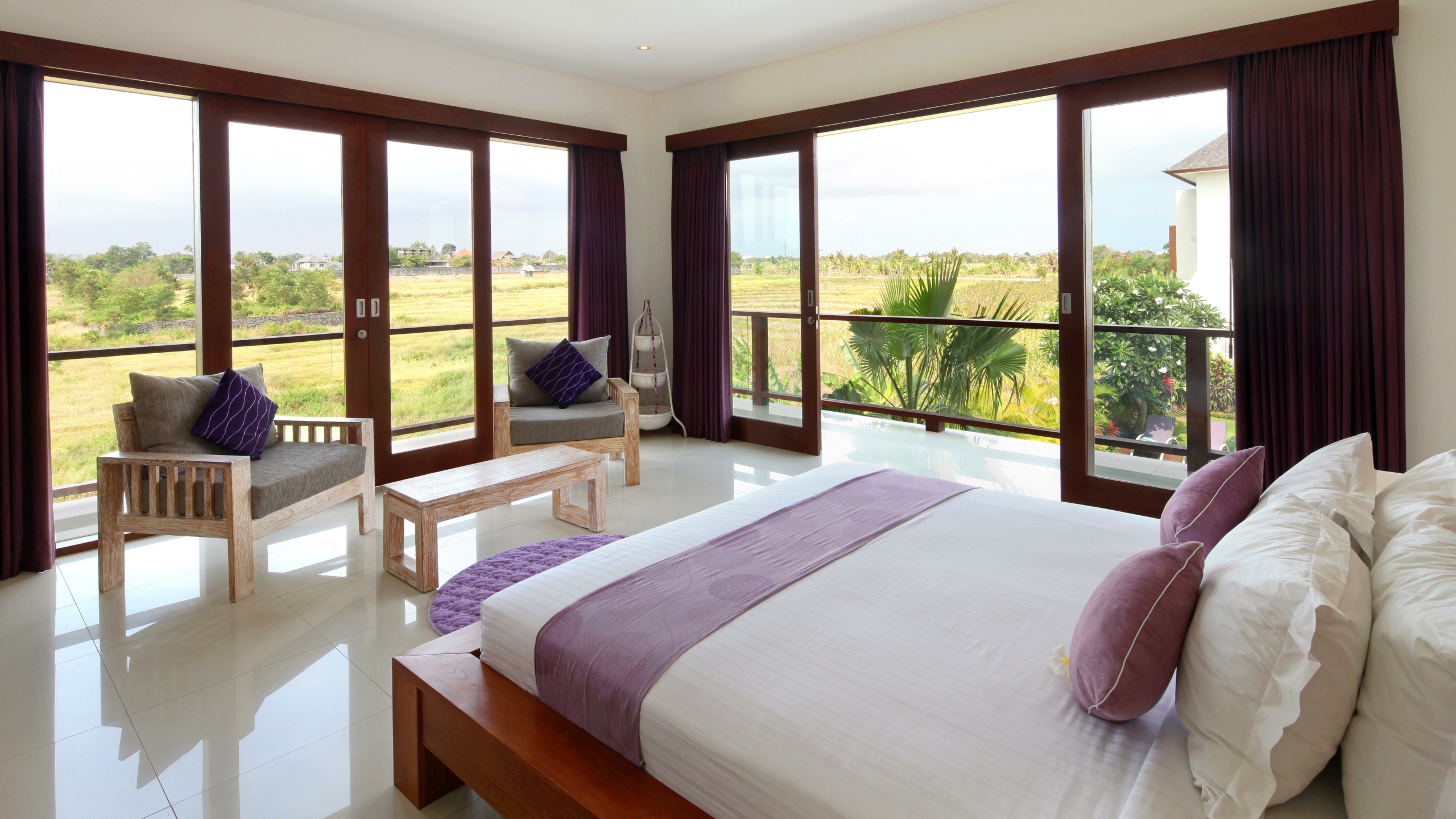 Bedroom with Seating Area - Villa Merayu - Canggu, Bali