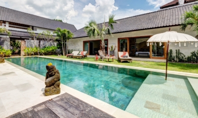 Swimming Pool - Villa Nyoman - Seminyak, Bali