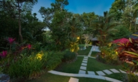 Gardens and Pool - Villa Pangi Gita - Pererenan, Bali