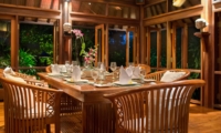 Dining Table with Crockery - Villa Pangi Gita - Pererenan, Bali