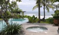 Pool Side Jacuzzi - Villa Pantai Lima Estate - Canggu, Bali