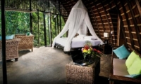 Spacious Bedroom with Pool View - Villa Pererepan - Ubud, Bali