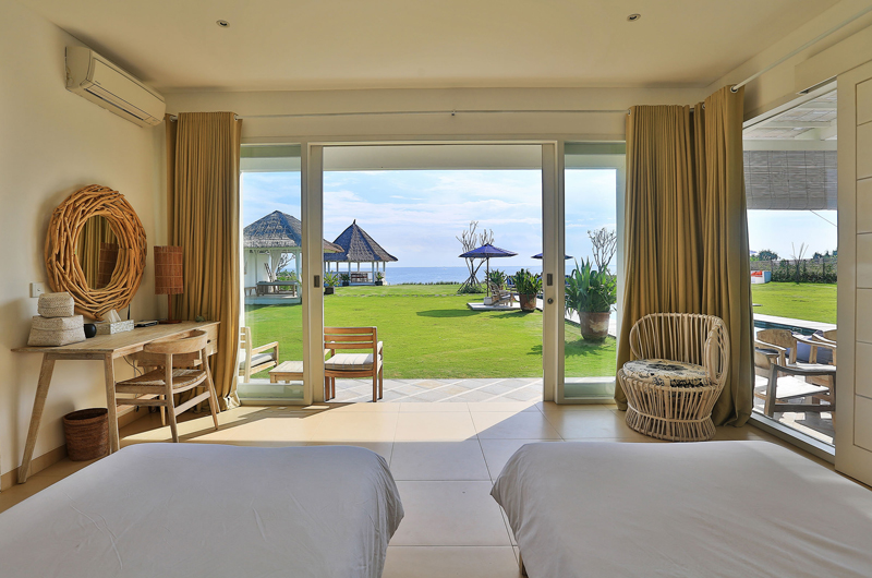 Twin Bedroom with Garden View - Villa Putih - Nusa Lembongan, Bali