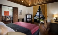 Bedroom with TV - Villa Raj - Sanur, Bali
