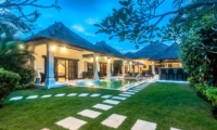 Lawns - Villa Rama - Seminyak, Bali