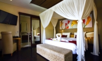 Bedroom and Bathroom - Villa Sam Seminyak - Seminyak, Bali