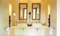 His and Hers Bathroom - Villa Samaki - Ubud, Bali