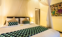 Bedroom with Mosquito Net - Villa Saphir - Seminyak, Bali