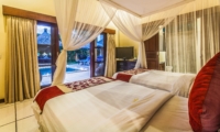 Twin Bedroom with Pool View - Villa Saphir - Seminyak, Bali