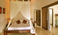 Bedroom with Mosquito Net - Villa Sophia - Seminyak, Bali