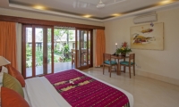 Bedroom with Seating Area - Villa Tanju - Seseh, Bali
