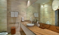 En-Suite Bathroom with Mirror - Villa Teana - Jimbaran, Bali