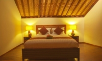 Bedroom with Table Lamps - Villa Tirtadari - Canggu, Bali