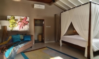 Bedroom with Seating Area - Villa Umah Duri - Umalas, Bali