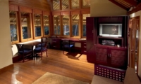 TV Room with Wooden Floor - Villa Vajra - Ubud, Bali