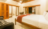 Bedroom with Twin Beds - Villa Vara - Seminyak, Bali