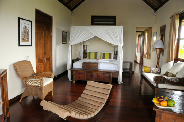 Bedroom with Sofa - Villa Waringin - Pererenan, Bali