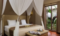 Bedroom with Garden View - Villa Alin - Seminyak, Bali