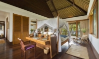 Bedroom with Study Area - Villa Arika - Canggu, Bali