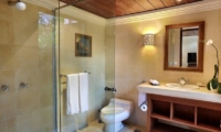Bathroom with Shower - Villa Bunga Wangi - Canggu, Bali