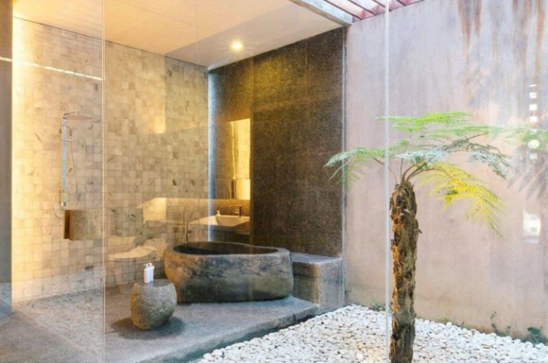 Bathroom 1 - Villa Casabama - Villa Casabama Panjang - Gianyar, Bali
