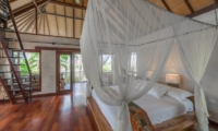 Bedroom with Mosquito Net - Villa Coraffan - Canggu, Bali