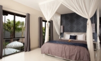 Bedroom with Garden View - Villa Elok - Batubelig, Bali