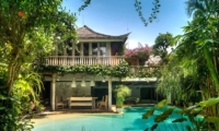Pool - Villa Istimewa - Seminyak, Bali